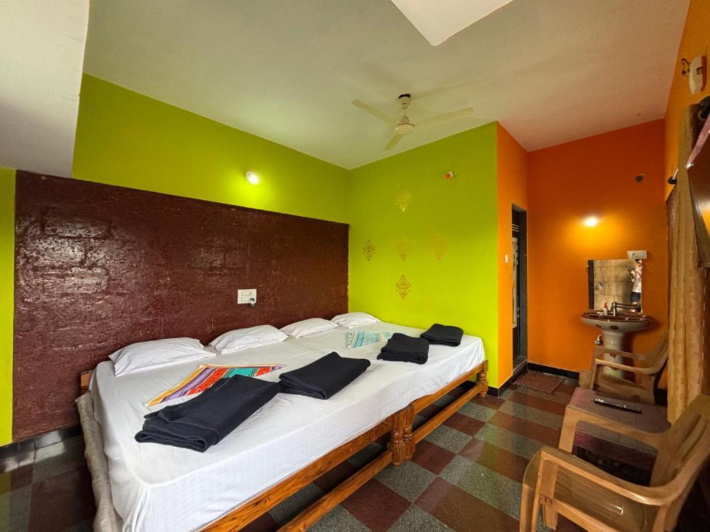 DANDELI NAKADI HOMESTAY photo 5