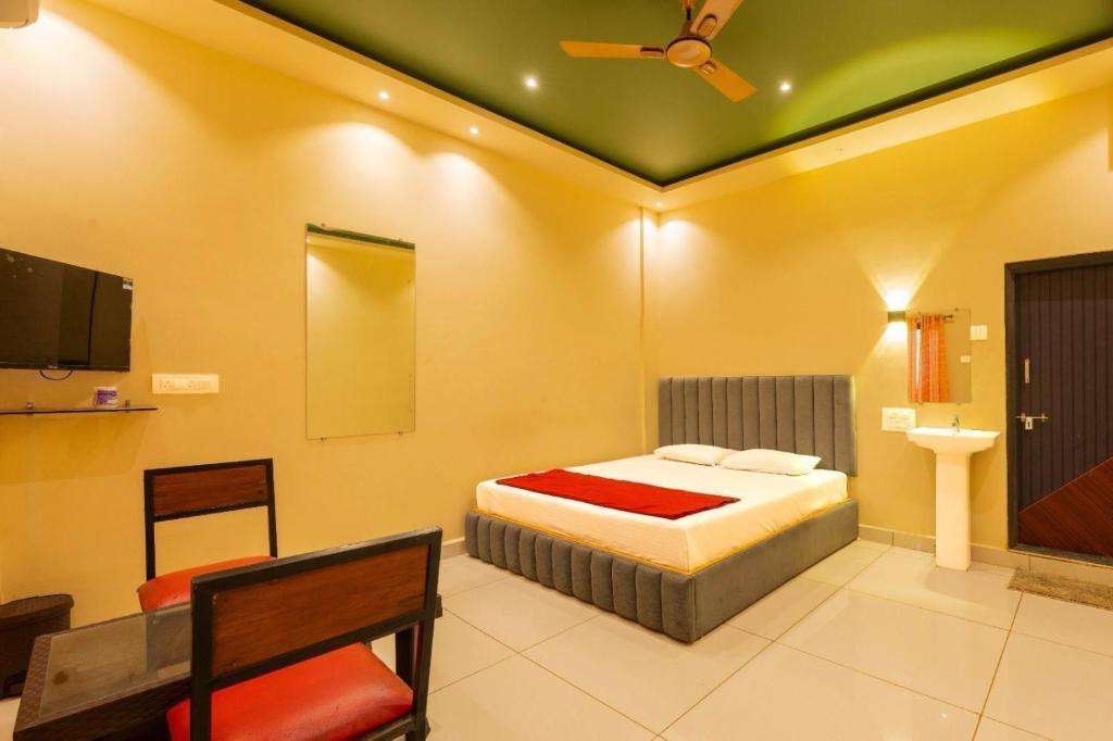 KINGS RESORT DANDELI photo 32