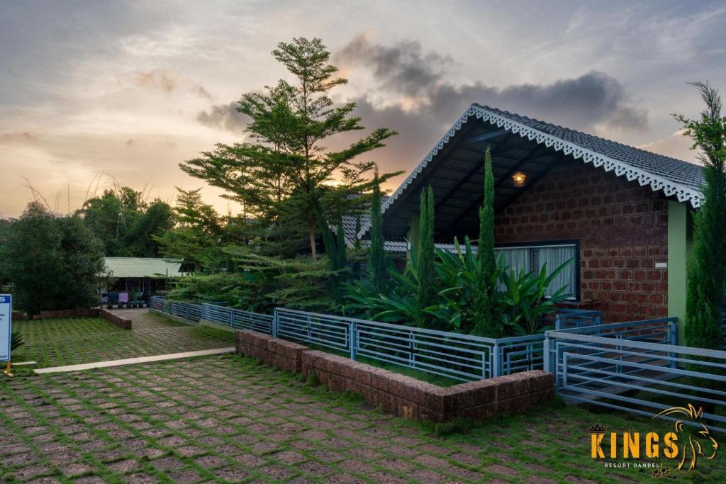KINGS RESORT DANDELI photo 36